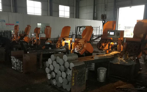 四川金属带锯床 四川金属带锯床